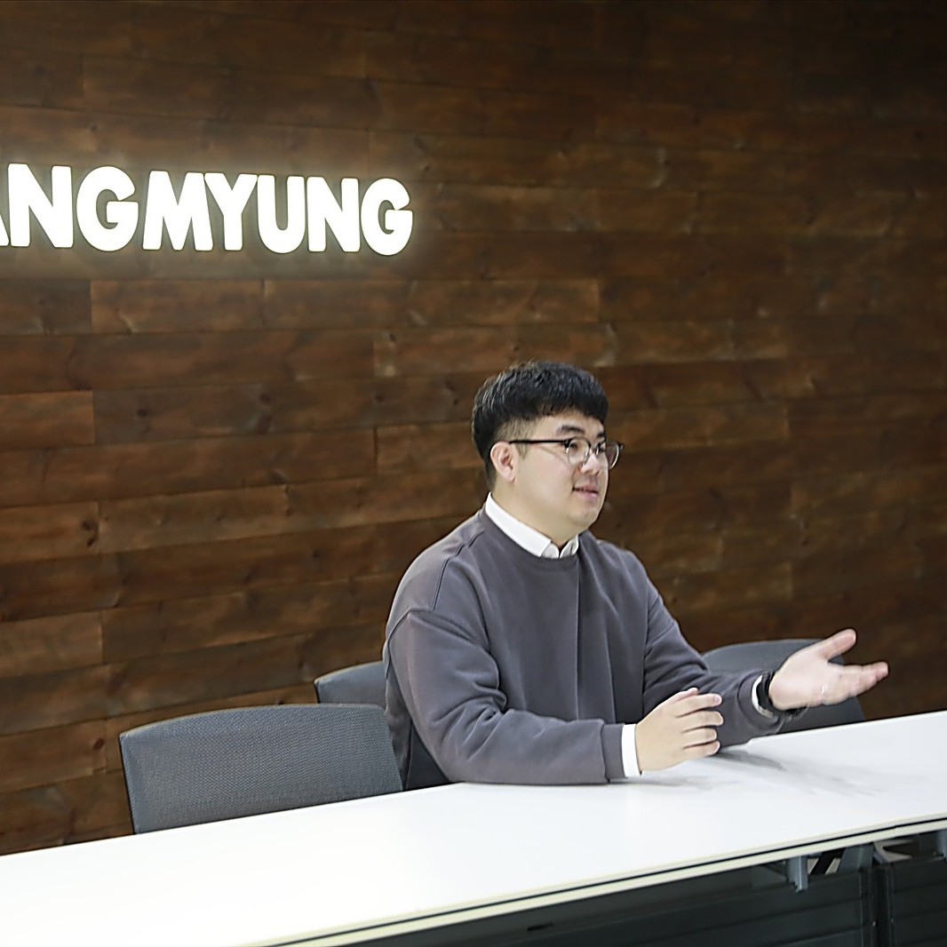 크리에이터와 창작자를 잇는 '나만의 기찻길'을 달리다